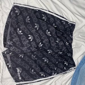 Adidas Shorts Medium
